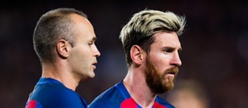 Iniesta se desmarca de Messi, Piqu&eacute; y Su&aacute;rez