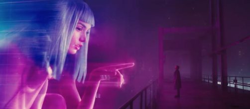 This image was achieved through projection in a fog-filled room - Image - Warner Bros. Pictures | YouTube