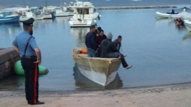 Gli sbarchi fantasma di migranti in Sardegna stanno diventando un'emergenza