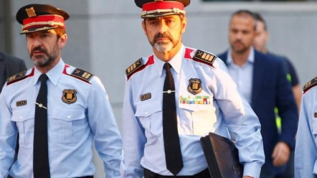 Il capo della polizia catalana e i vertici indipendentisti ... - lastampa.it