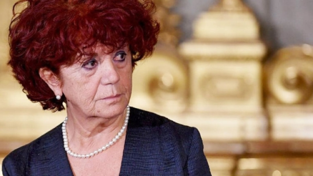 Scuola, le ultime novit&agrave; sugli aumenti degli stipendi dei docenti e degli Ata.