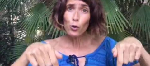 Vivir sólo de frutas y verduras crudas es un hecho pero ¿puede ser peligroso?