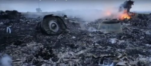 4 worst airplane disasters in the world. [Image Credit:ABC News/YouTube]