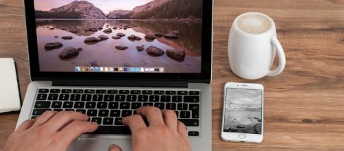 Office, freelancer, computer, business, work, laptop- [Image via FirmBee/Pixabay]