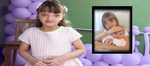 Rafinha Justus posa ao lado de Enrique