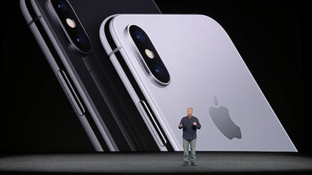 Presto fuori il nuovo device della Apple : iPhone X