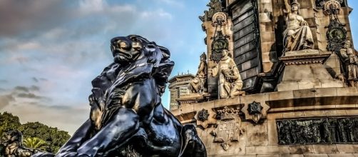 Barcelona, Spain is still a beautiful and safe place to visit in spite of protests | Image Credit: kirkandmimi | Pixabay