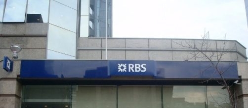 Sir Howard Davies has warned of a mass exodus of jobs during Brexit transition period (RBS via Wikimedia Commons).