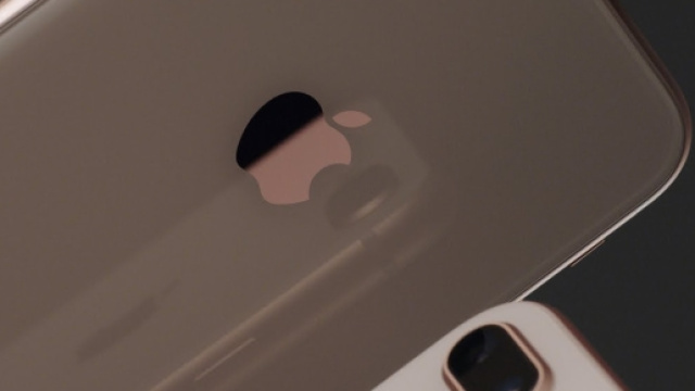 Brutte novit&agrave; per i fan Apple - iPhone 8 news