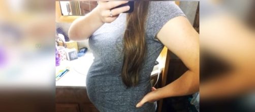 Joy-Anna Duggar shares a picture of her baby bump. Image: Duggar Family : Breaking News/YouTube
