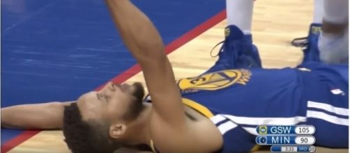 Stephen Curry scores 40 points in China (Image Credit: Chris Smoove/YouTube)