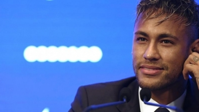 Ce footballeur bient&ocirc;t parisien ?