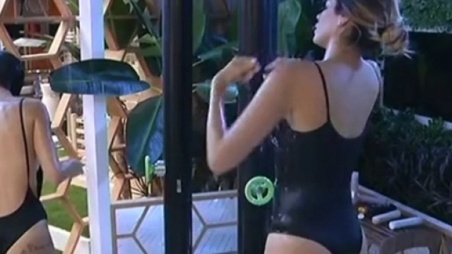 Docce hot al Grande Fratello Vip