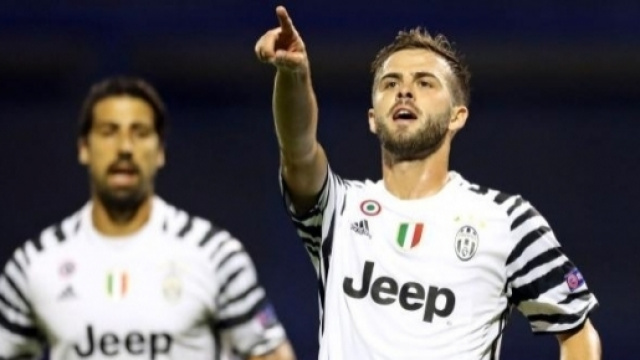 Sami Khedira, 30 anni, e Miralem Pjanic, 27 anni, elementi fondamentali del centrocampo juventino