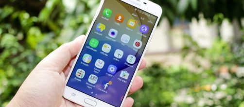 Android phone. [image source: Maxpixel]