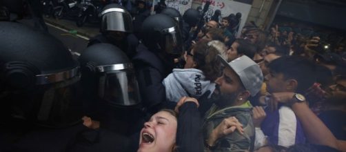 Nunca se deber&iacute;an haber visto im&aacute;genes del atropello ciudadano a votantes