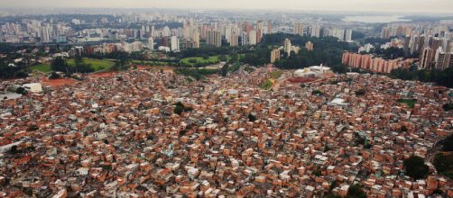 Favela de Parais&oacute;polis em S&atilde;o Paulo &eacute; uma das maiores do Brasil