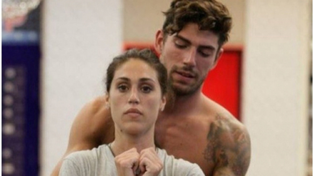 Gossip GF VIP, Cecilia e Ignazio oltre il limite: effusioni ''hot'' nell'armadio.