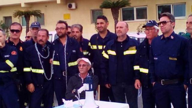 Operatori Archimede in protesta (fonte foto: quotidianodigela.it)
