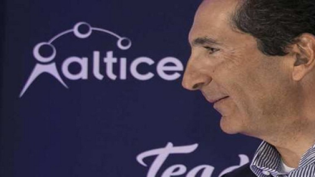 SFR : Suite &agrave; la chute d'Altice en Bourse, Michel Combes quitte le navire et Patrick Drahi reprend les r&ecirc;nes.