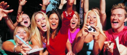 Descubra as pessoas mais populares e chamativas do zod&iacute;aco