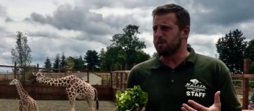 Jordan Patch with April and Tajiri. [Image Credit: Animal Adventure Park/YouTube]