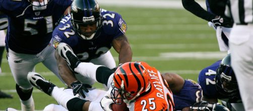 NFL concussion (Image via Wikimedia-Keith Allison)