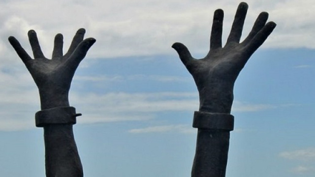 https://vociglobali.it/wp-content/uploads/2017/07/caste-discrimination-equality--800x445.jpg