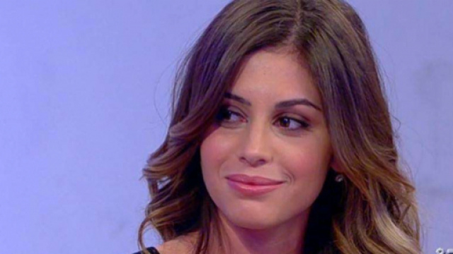 Giulia Latini &egrave; tornata a parlare di Luca Onestini.