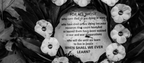 Peace Poppy Wreath | Tavistock Square in Bloomsbury was buil&hellip; | Flickr - flickr.com