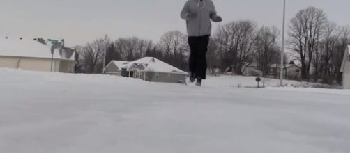 Winter running can sometimes be difficult. -- YouTube screen capture / Tips4Running