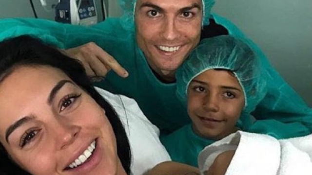 Cristiano Ronaldo: pap&agrave; per la quarta volta