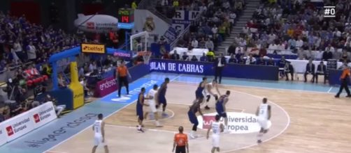 Luka Doncic, the top prospect out of Europe, recorded 20 and 10 for Real Madrid vs. Maccabi Tel Aviv &ndash; [image credit: 24kobemon/youtube]