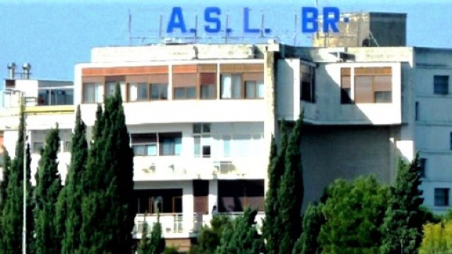 Brindisi, madre di due figlie con disabilit&agrave; denuncia la ASL che le ha tolto i presidi sanitari