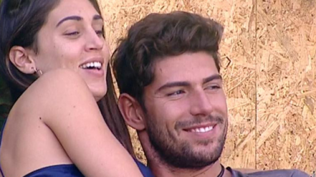 Cecilia e Ignazio sempre al centro delle polemiche