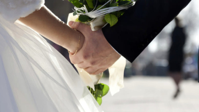 Sposa muore durante lancio bouquet