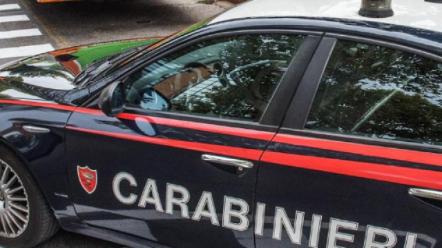 Vittima del pedofilo si vendica e lo accoltella dopo anni, dramma ... - lastampa.it