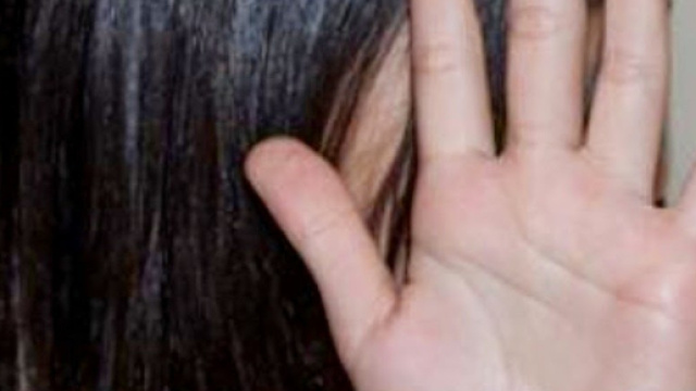 Violenza sessuale su una dottoressa della guardia medica.