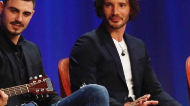 Stefano De Martino e Francesco Monte al Maurizio Costanzo Show