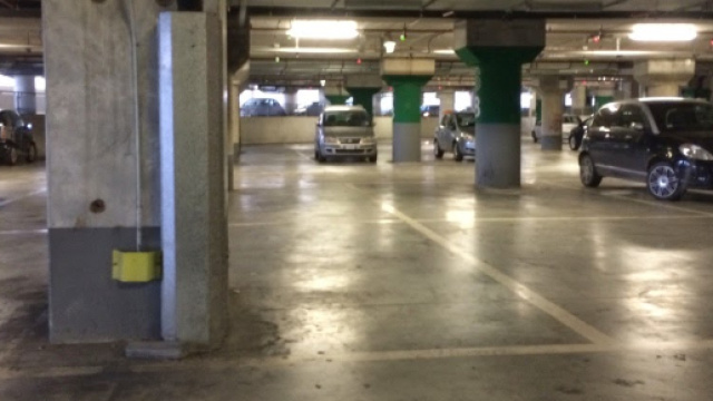 Dimentica l'auto in un parcheggio e la ritrova 20 anni dopo nello stesso posto