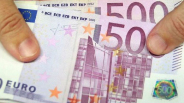 Revenu universel: un Fran&ccedil;ais tir&eacute; au sort va bient&ocirc;t toucher 1000 ... - challenges.fr