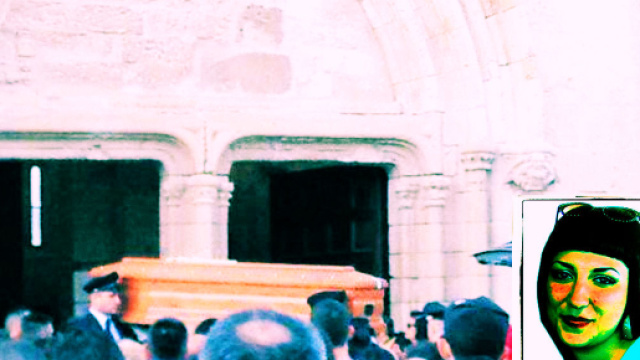 Al funerale di Michela erano presenti numerosi investigatori.