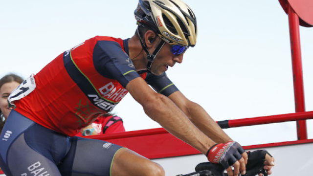 Vincenzo Nibali in sella alla sua bicicletta