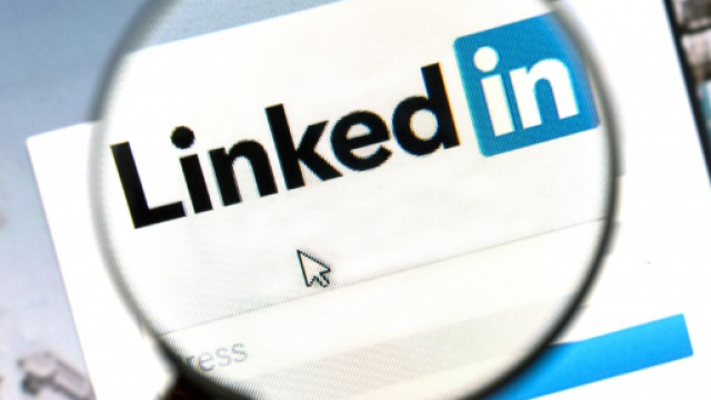 Come funziona LinkedIn? I consigli per usarlo - aleagostini.com
