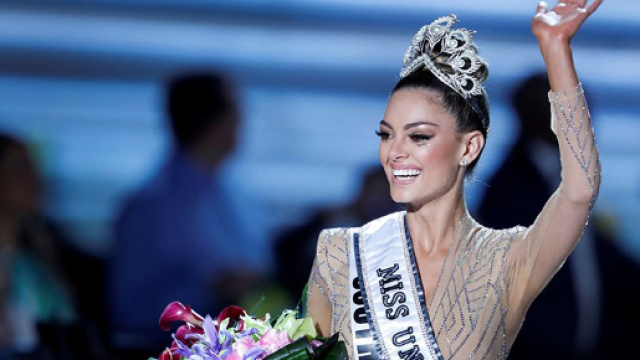 Miss Universo e' la sudafricana Demi-Leigh Nel-Peters