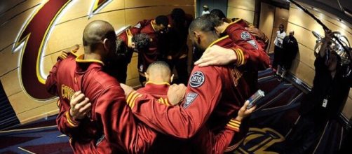 BREAKING: Cavaliers star will miss one month with injury!