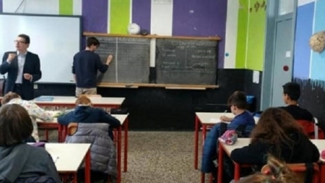 Giunti e Romaco alla scuola Punche, lezione di ius soli