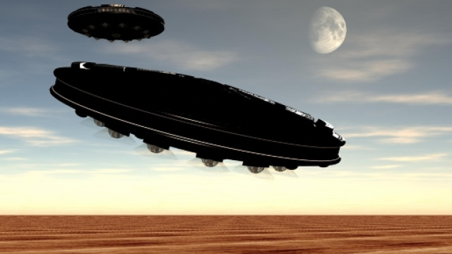 Marines filmano UFO nel deserto dell'Ariziona.