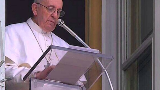 Papa Francesco durante l'Angelus.