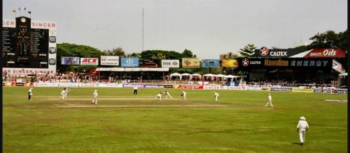 India batted first as Sri Lanka quickly dismissed their top order in the first Test at Eden Gardens - Youtube.com